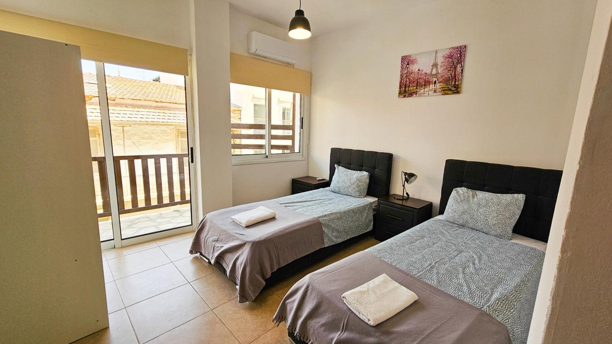 Sky Line City Apartment, 150M From Chabad Lubavitch Larnaca Exteriör bild